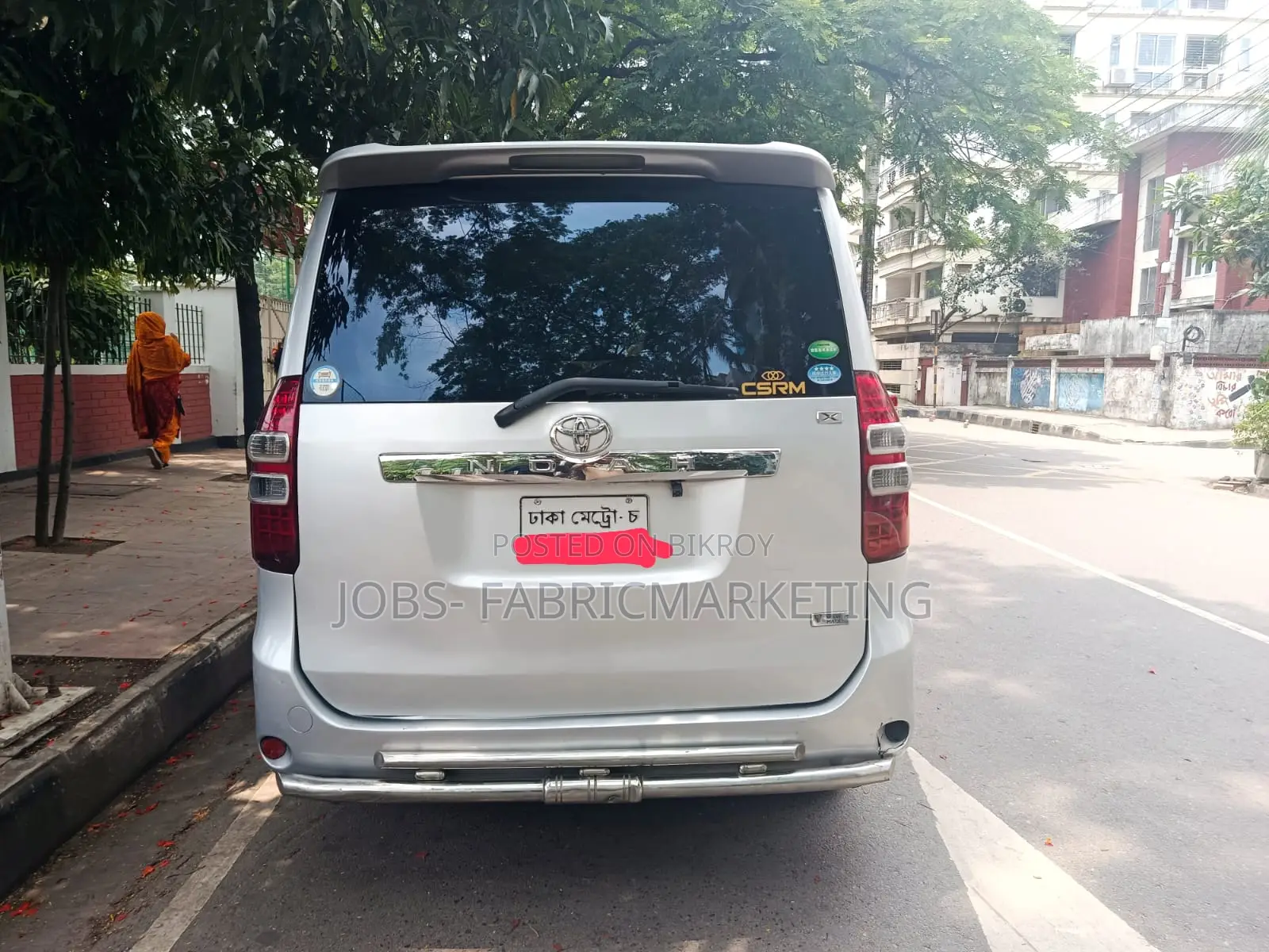Toyota Noah 2012 Silver