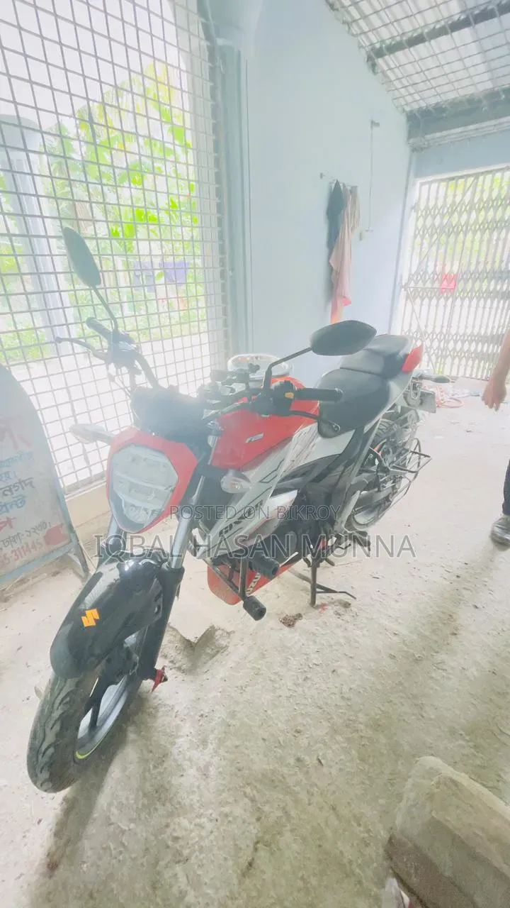 Suzuki Gixxer Fi ABS 2024 Orange