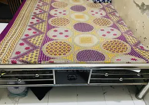 অলমোস্ট ফ্রেশ এস এস এর কিং সাইজ খাট বিক্রি করা হবে।