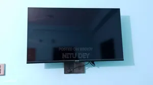 Singer LED TV