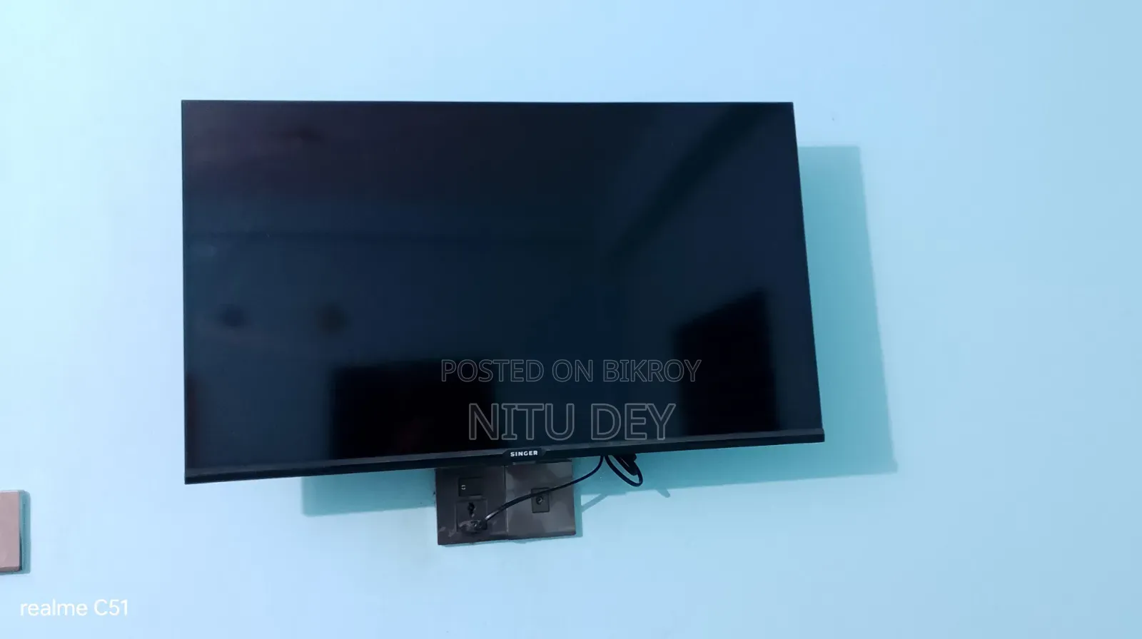 Singer LED TV