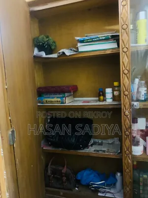 শোকেস এবং ড্রেসিং টেবিল বিক্রি