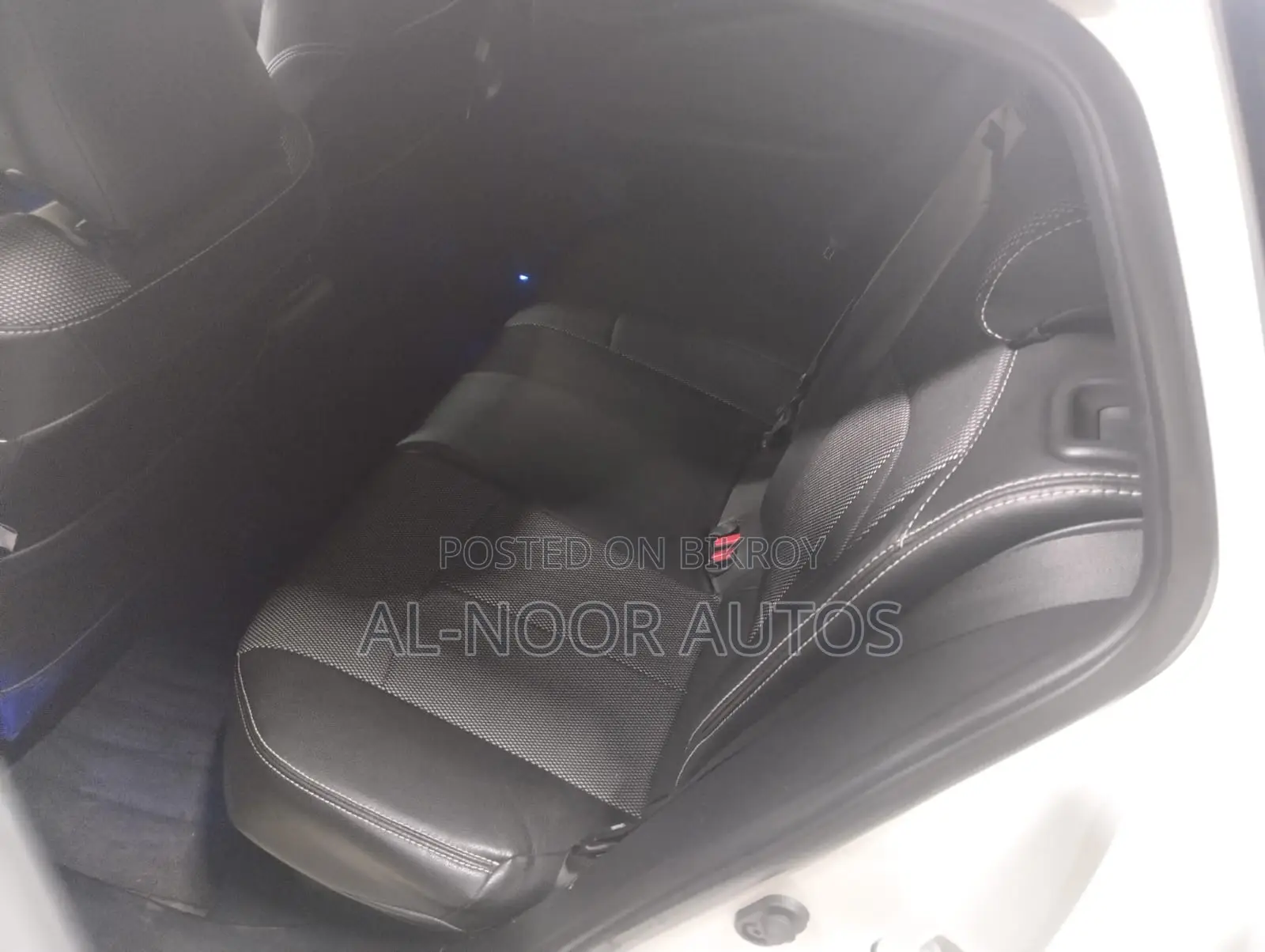 Toyota Prius 2018 Pearl