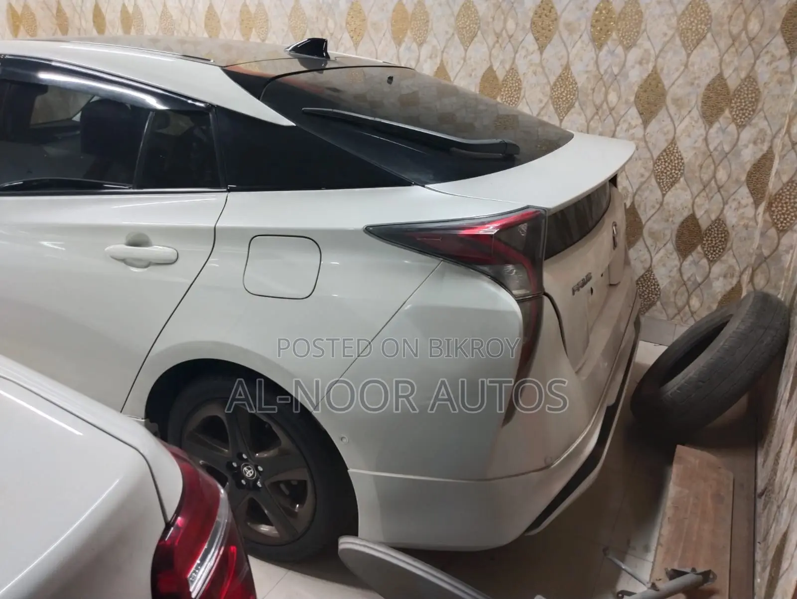 Toyota Prius 2018 Pearl