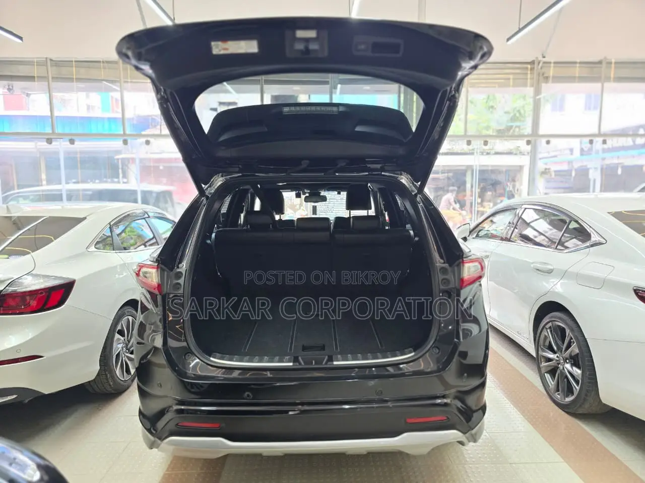 টয়োটা হ্যারিয়ার ২০২০ ব্ল্যাক