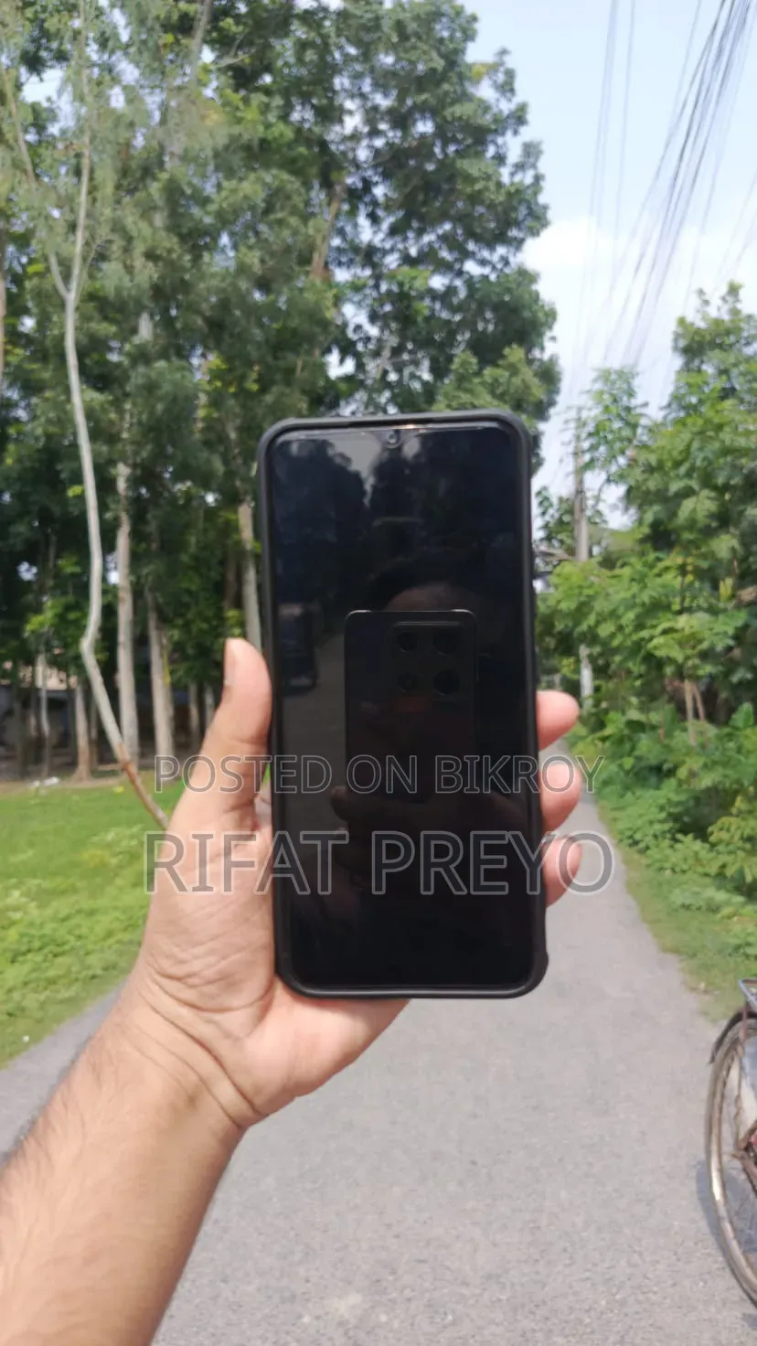Realme 4 GB Blue