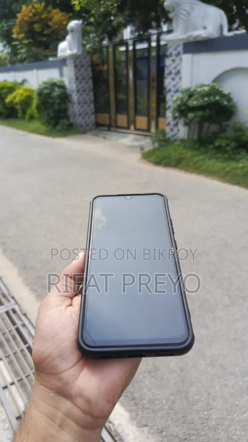 Realme 4 GB Blue