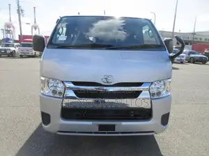 Toyota HiAce 2021 Silver