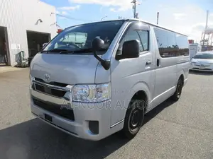 Toyota HiAce 2021 Silver