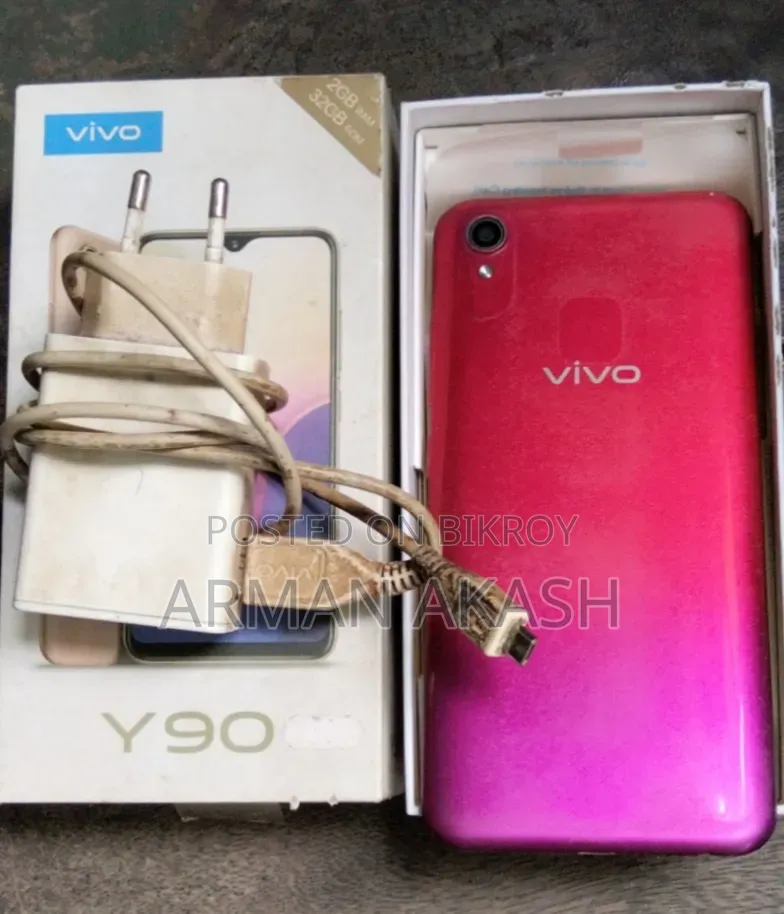 Vivo Y90 32 GB Red