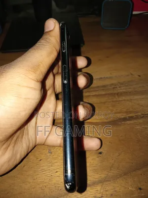 Apple iPhone 7 32 GB Black