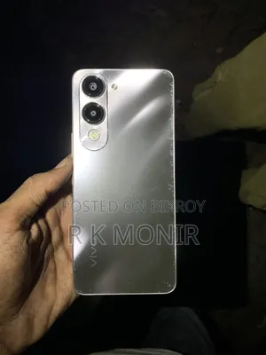 Vivo Y04 128 GB Gold