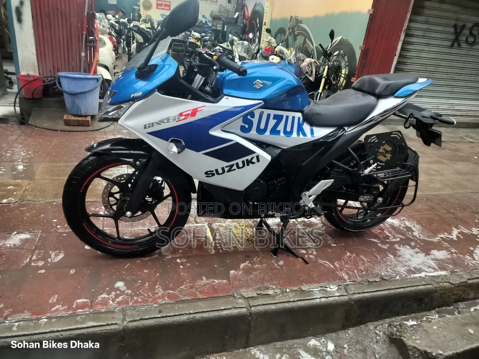Suzuki Gixxer SF FI 2025 White