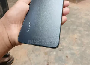 Vivo Y17s 128 GB