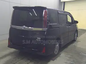 Toyota Noah 1.8 Front-Wheel Drive Hybrid (7 Seater) 2021 Black