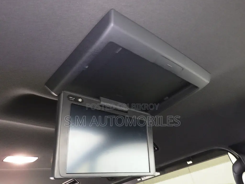 Toyota Noah 1.8 Front-Wheel Drive Hybrid (7 Seater) 2021 Black