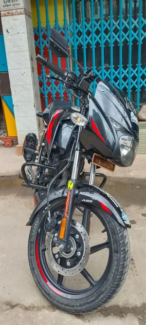 Bajaj Pulsar 150 2024 Black