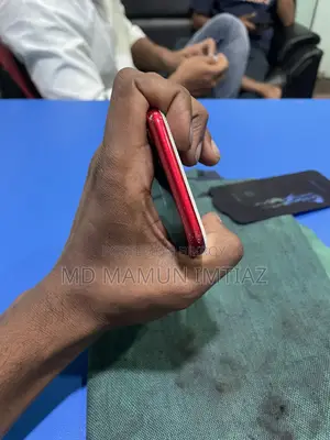 Apple iPhone 7 128 GB Red