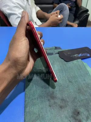 Apple iPhone 7 128 GB Red