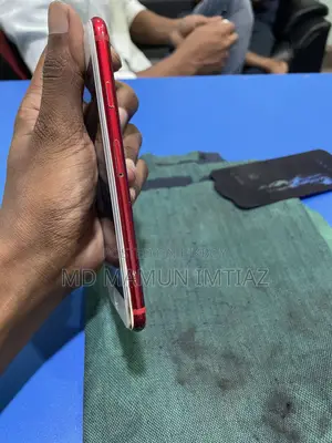 Apple iPhone 7 128 GB Red