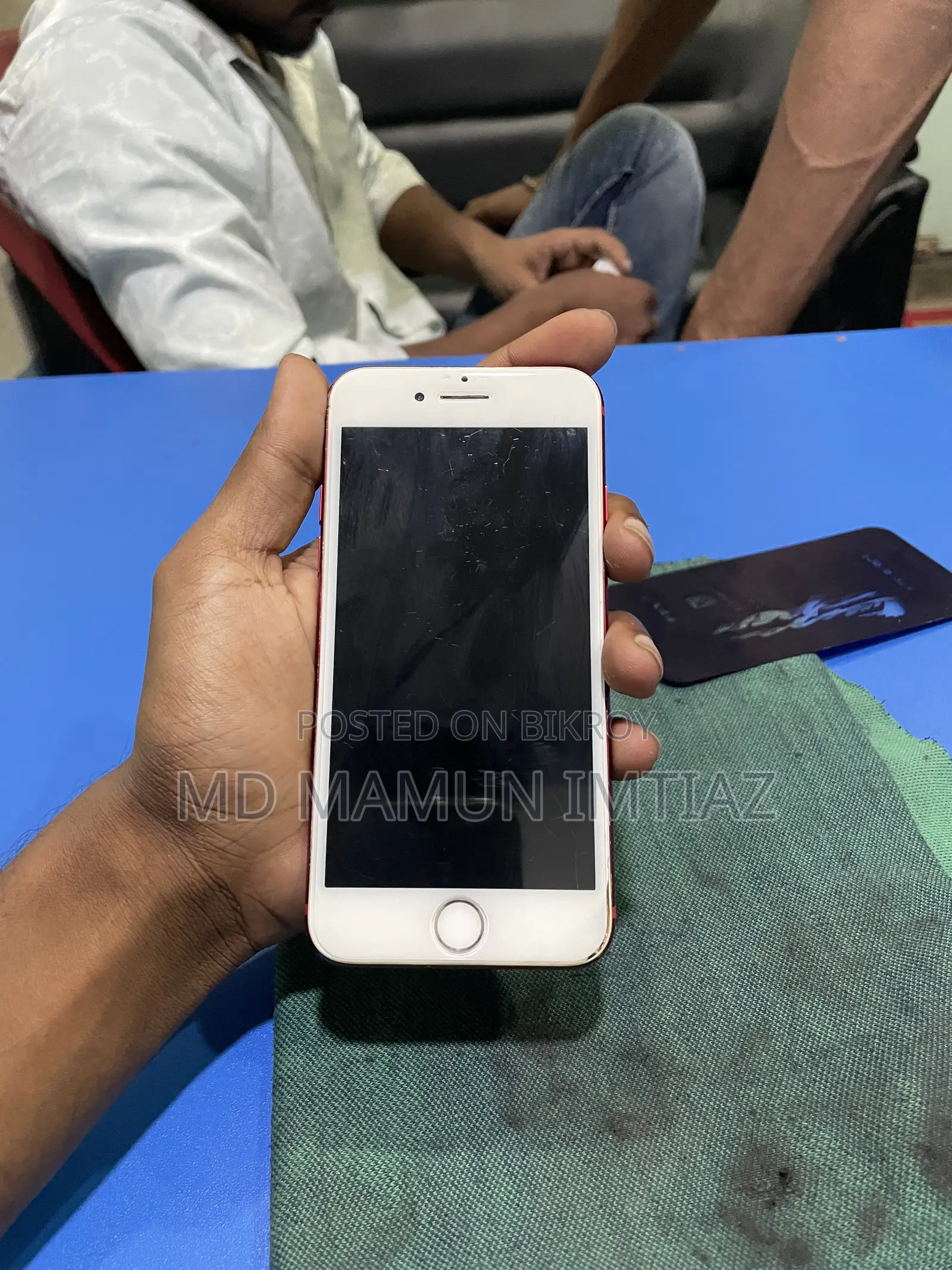 Apple iPhone 7 128 GB Red