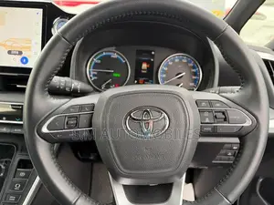Toyota Noah 1.8 FWD Hybrid (7 Seater) 2021 Black