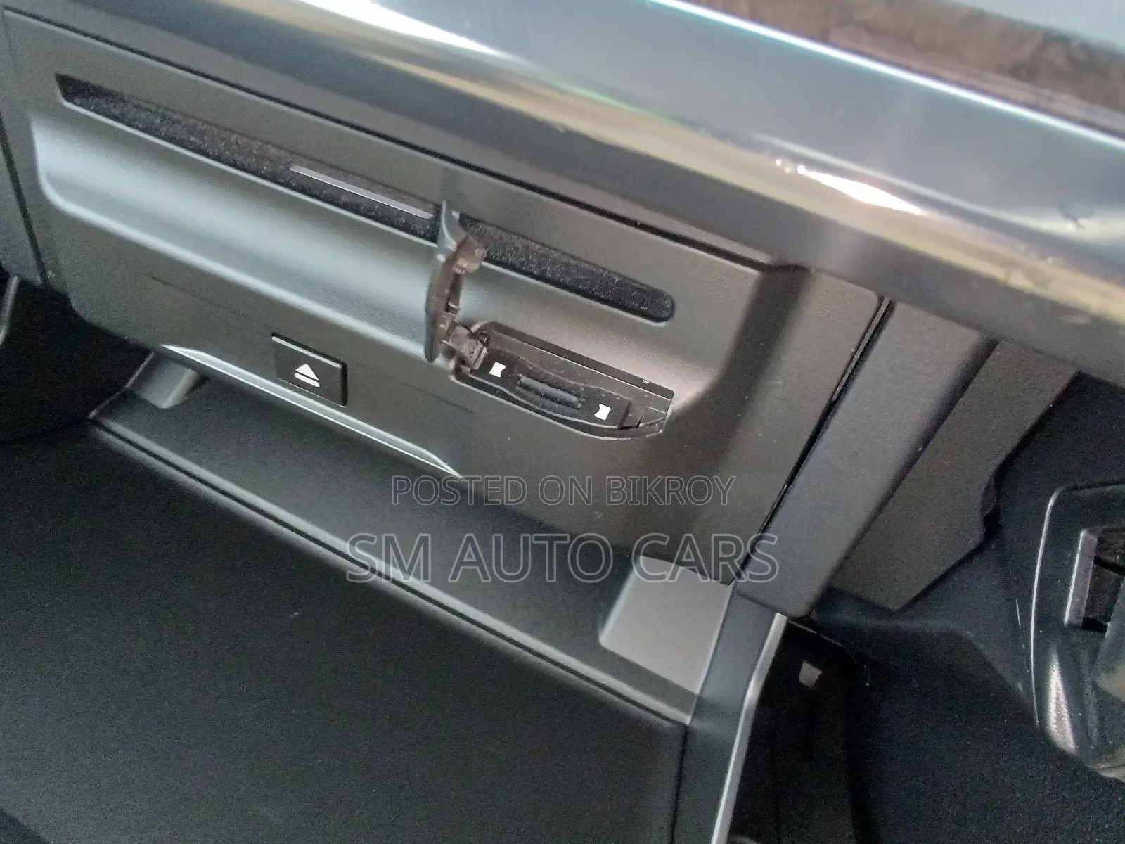 Toyota Alphard 2.5 Hybrid AWD 2021 Pearl