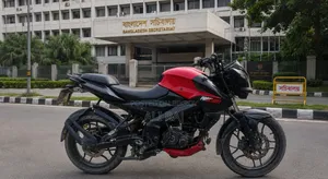 Bajaj Pulsar NS 160 2021 Red