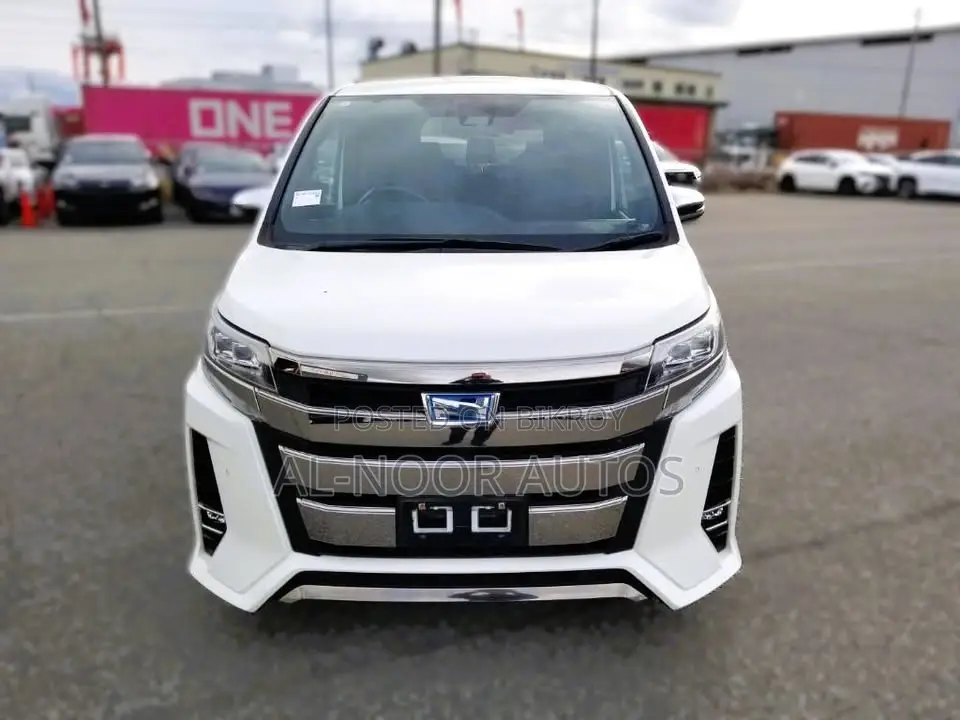 Toyota Noah 2021 Pearl