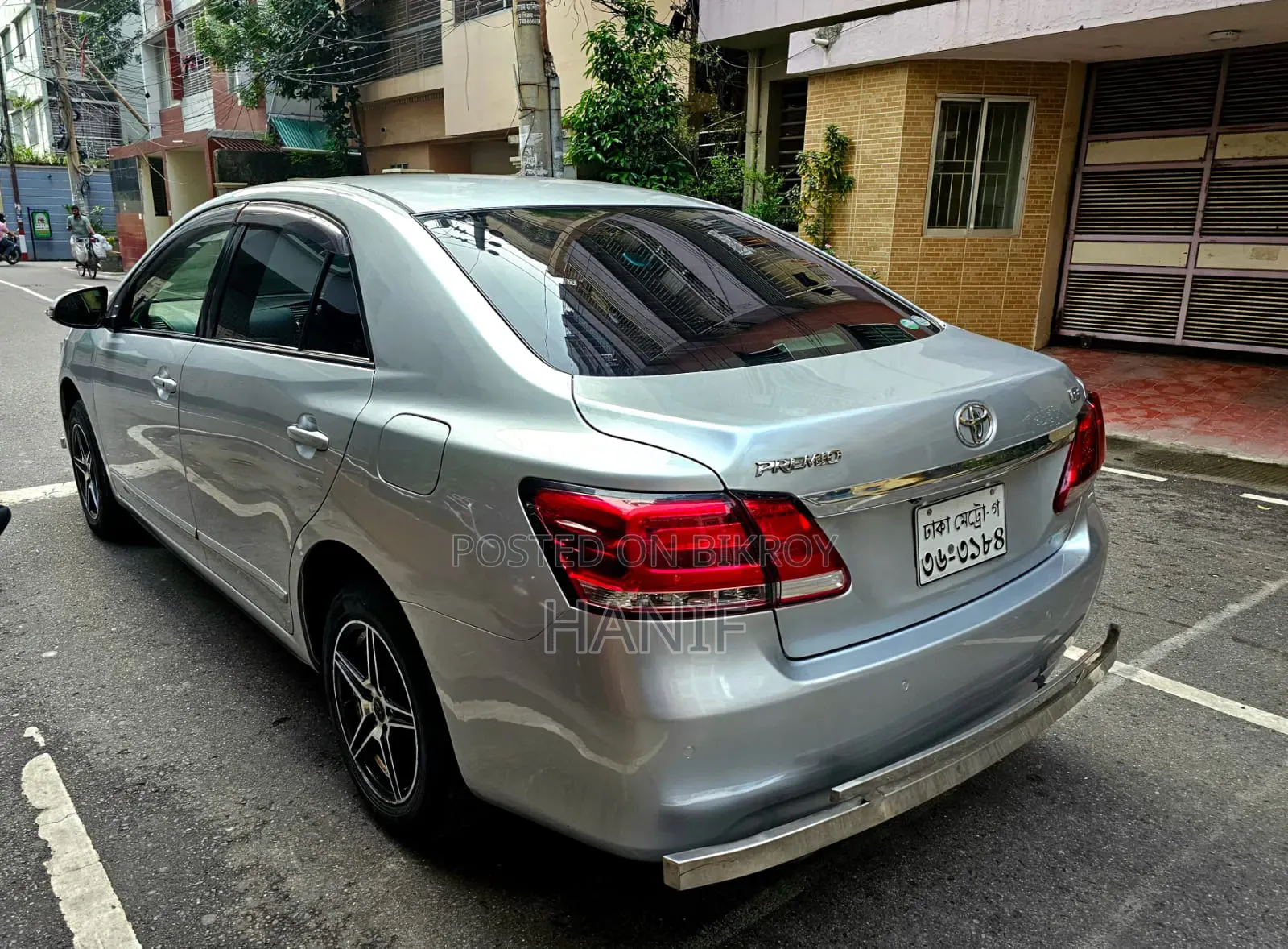 Toyota Premio 2017 Silver