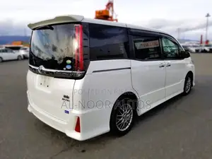 Toyota Noah 2021 Pearl