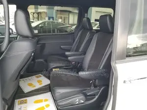 Toyota Noah 2021 Pearl