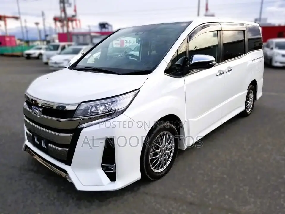 Toyota Noah 2021 Pearl