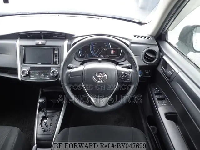 Toyota Corolla Fielder 2021 Silver