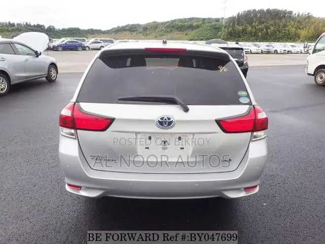 Toyota Corolla Fielder 2021 Silver