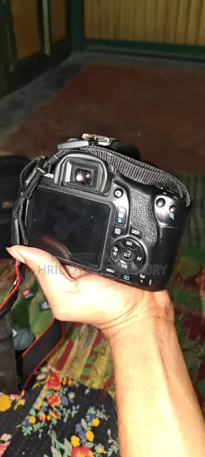 Canon 1300d