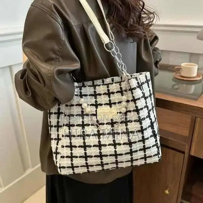 Box Design Tote Bag