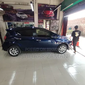 Toyota Aqua 2018 Blue