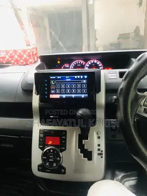 Toyota Noah 2.0 158hp Front Wheel Drive (7 Seater) 2012 Pearl