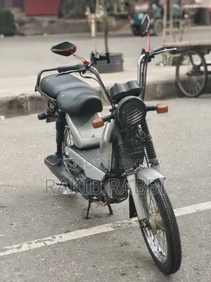 TVS XL 100 2018 White