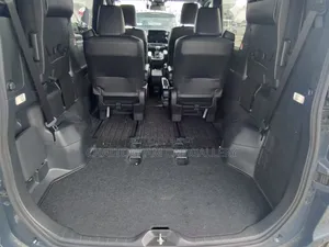 Toyota Voxy 2022 Gray