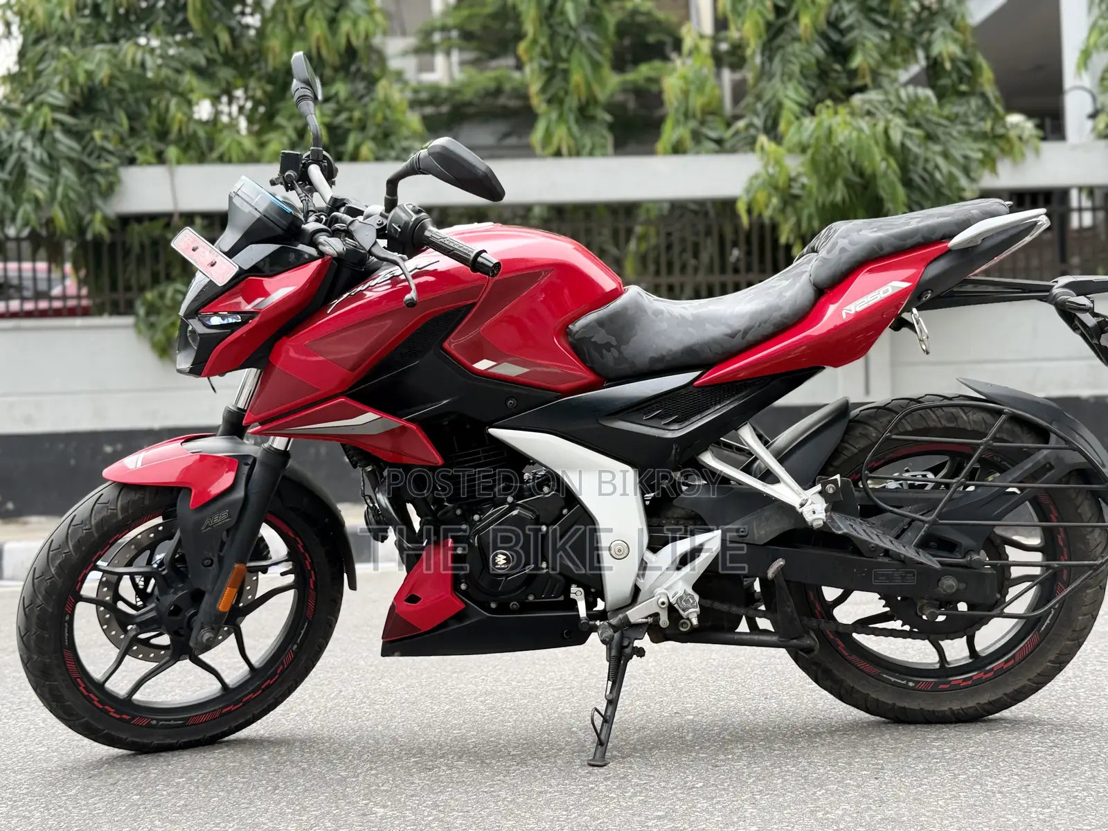 Bajaj Pulsar N250 2024 Red