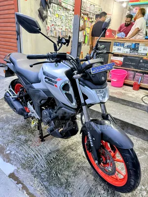 Yamaha 2025 White