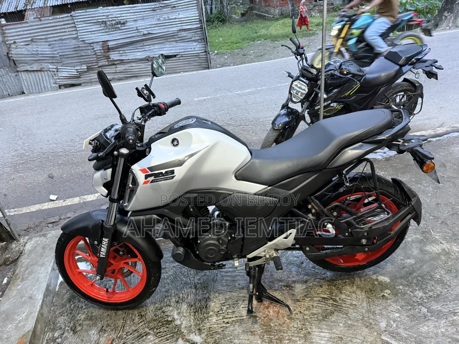 Yamaha 2025 White