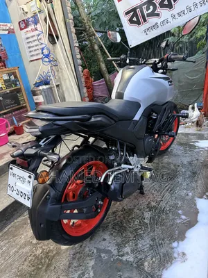 Yamaha 2025 White