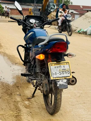 টিভিএস মেট্রো ২০১৭ নীল