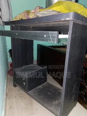 A computer table will be sold.