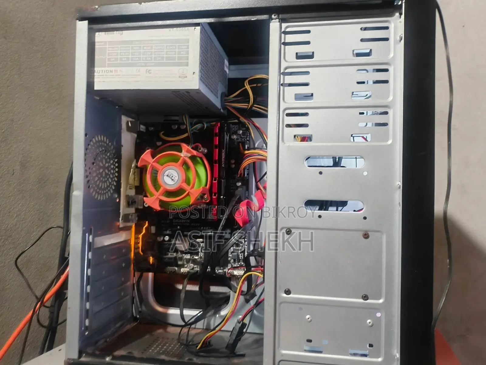 Gigabyte GA-H110MSTX-HD3-ZK 12GB Intel Core i5 SSD 128GB