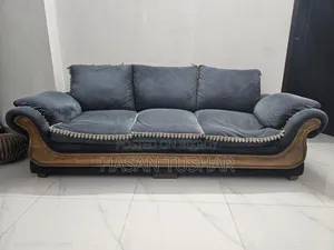 ৬ সিটার সোফা