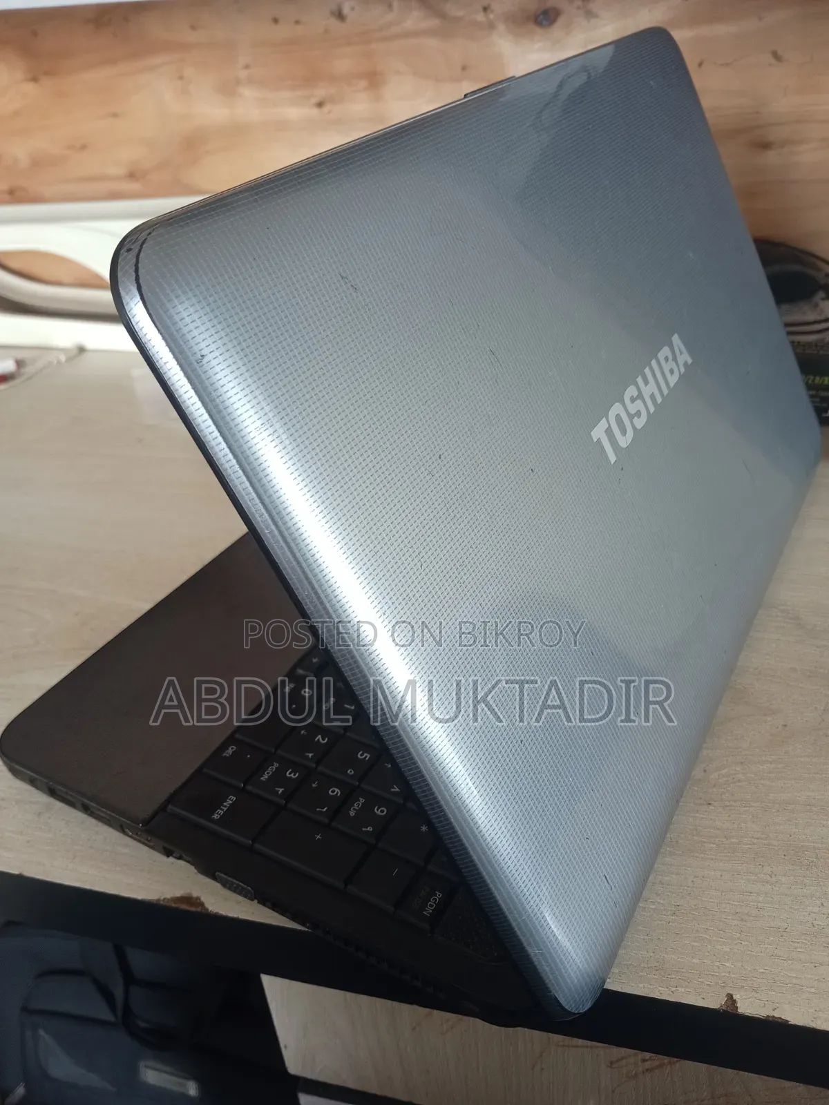 Laptop Toshiba Satellite C850 4GB Intel Core I5 HDD 1TB